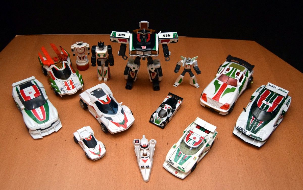 wheeljack cybertron mode