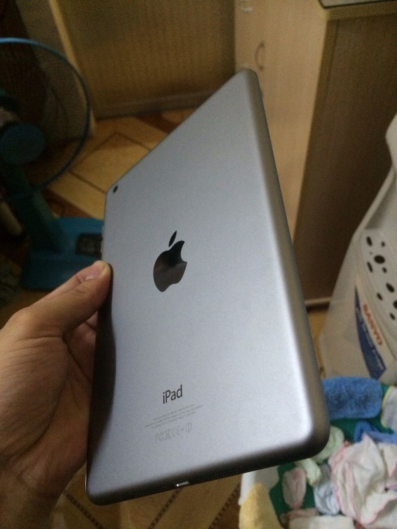 Cần bán ipad mini 1 màu tro giá rẻ do nứt kính 1 góc nhỏ - 3