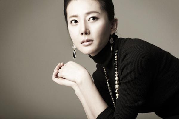 Yeom Jung-ah cast as has-been actress in new drama