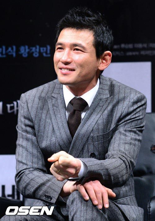 Hwang Jung-min for the other When A Man Loves