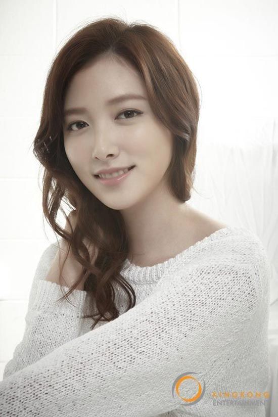 Im Joo-eun cast as teacher in Heirs