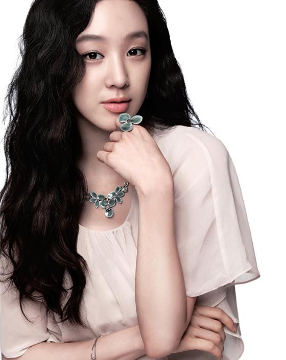 Jung Ryeo-won joins Team Genius, aka Medical Top Team