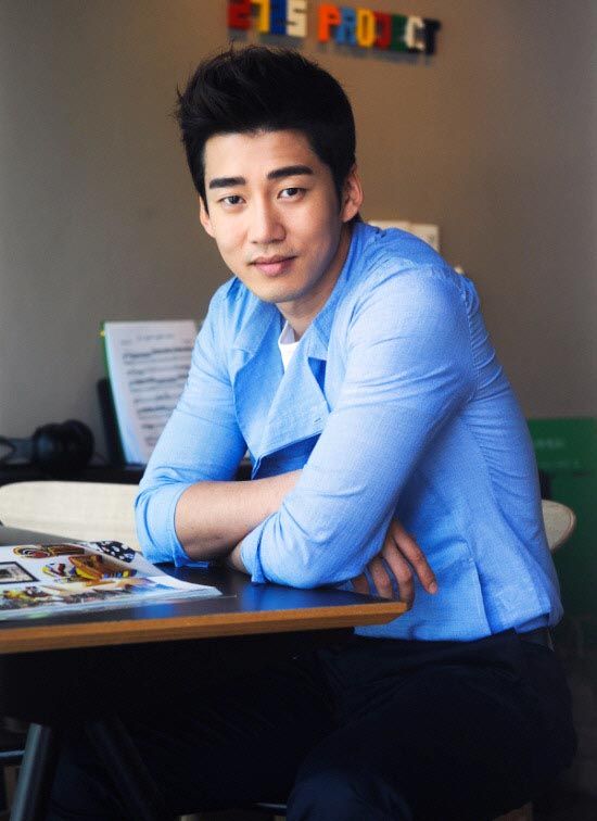 Yoon Kye-sang eyes KBS melodrama Full Sun