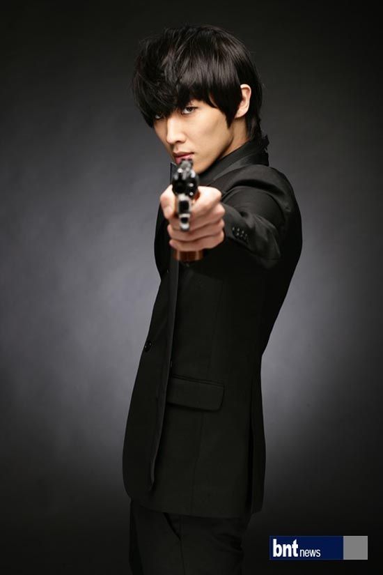 Lee Joon turns genius barista for thriller drama