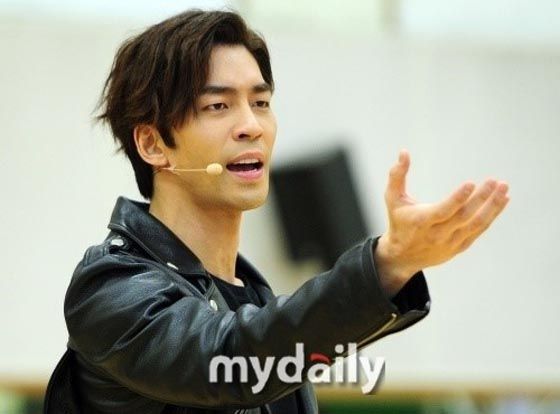 Shin Sung-rok in consideration for Trot Lovers
