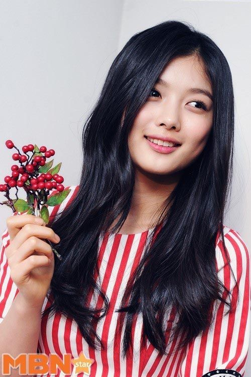 Kim Yoo-jung scores leading role in Secret Door