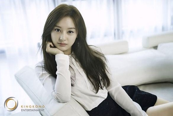 Kim Ji-won cameos as Kim Bum’s girlfriend for Hidden Identity