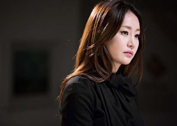 SBS murder-mystery-thriller Village casts Shin Eun-kyung