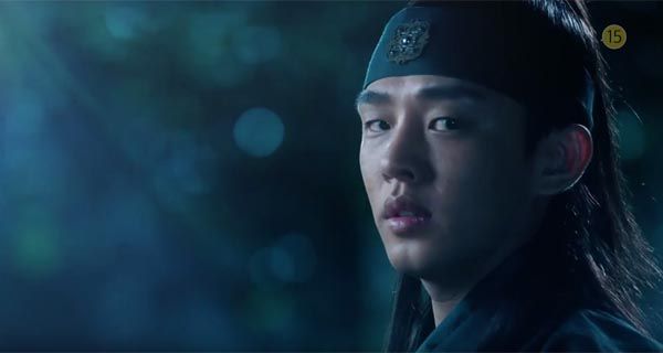 Yoo Ah-in takes up the sword in Six Flying Dragons
