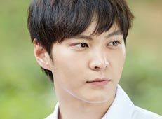 Joo-won: Growing up and shedding his boyish image