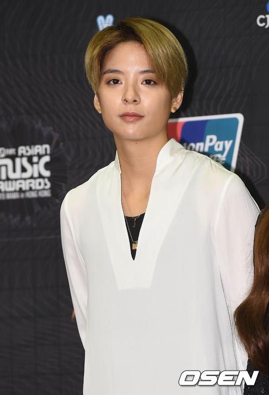 Entourage remake in talks to add f(x)’s Amber to cast