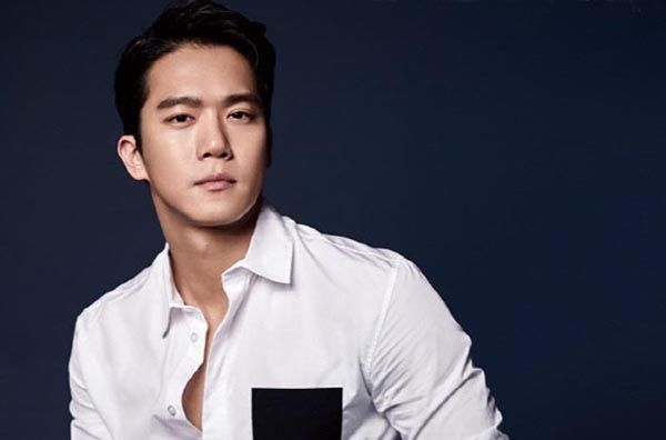 Ha Suk-jin considers doctor role in disaster drama D-Day