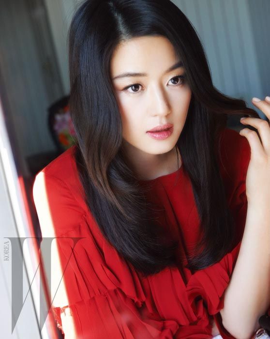 Jeon Ji-hyun in talks to star in new drama from You From Another Star writer