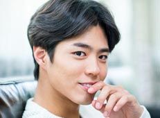 Park Bo-gum bows out of Entertainer, Ji Sung still considering
