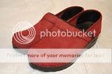   MODEL PROFESSIONAL WOMENS 39 8.5 RED LEATHER STAPLED CLOGS /  